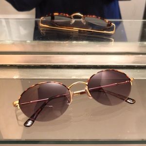 90s urban outfitters glasses〰️